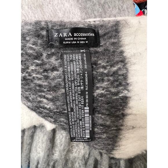 ZARA Oversized Color Block Blushed Plaid Fluffy Fringe Blanket Scarf Gray - Picture 11 of 12